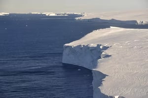 This record melting could raise sea levels by up to 60 centimeters.