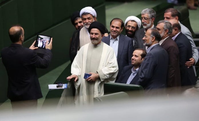 Eyes turn to the next parliamentary elections in Iran Principlists have more hopefulness