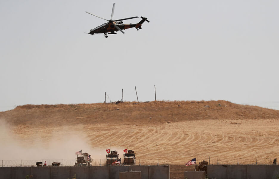 Syria: American helicopters and fighters fly over the Al-Hasakah city