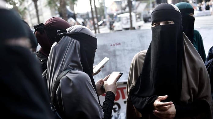 Islamophobia Switzerland staged a referendum to ban the burqa