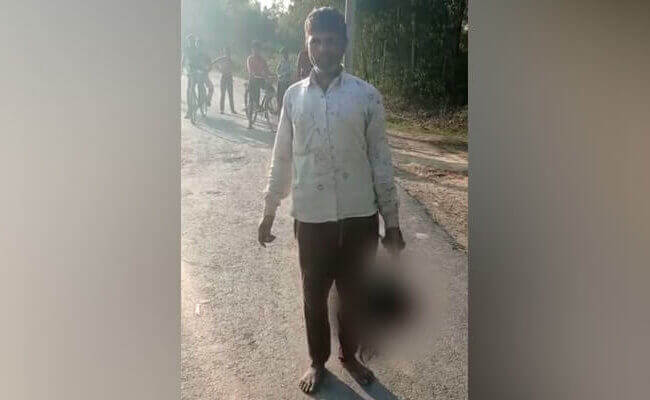 Uttar Pradesh Man Accused of Decapitating, Carrying the Head of Teen Daughter in 'Honor Killing'
