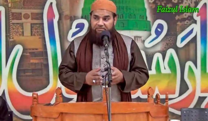 Netherlands court fines an Islamist imam for cursing Ahmadiyya Muslims with 'pig'
