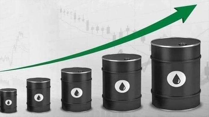 ECONOMY-US-CRUDE-OIL-INCREASE