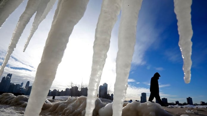Arctic cyclone 'covers' northeastern United States, threatening record frosts

