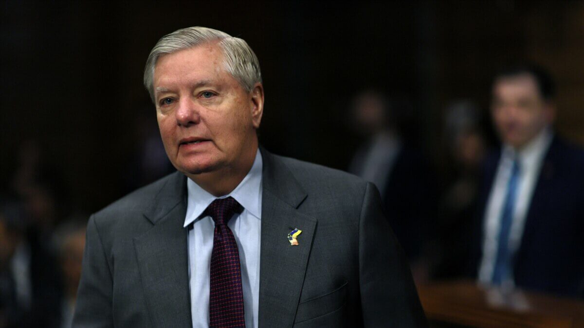 Lindsey Graham and Boris Johnson urged to accelerate military assistance to Ukraine