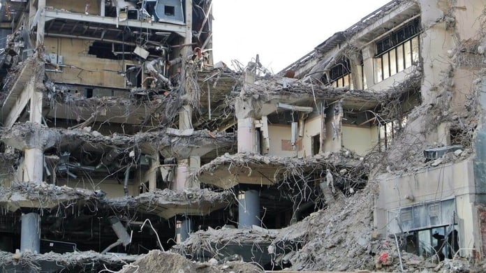 A Turkish town miraculously survived the very epicenter of the earthquake

