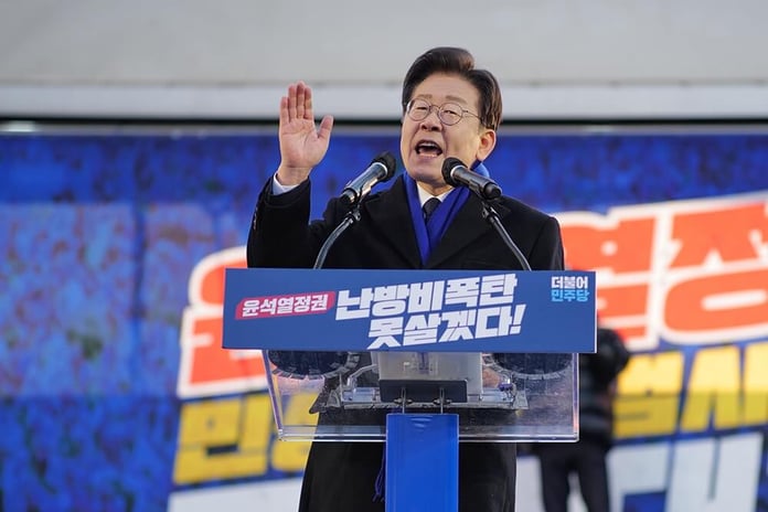 South Korea's prosecutor's office has requested an arrest warrant for opposition leader Fox News

