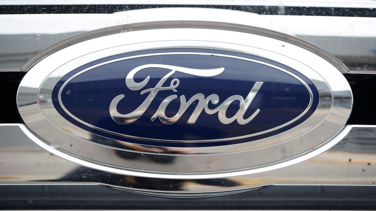 Ford has filed a patent for a car that can walk away from the owner in the event of late payment