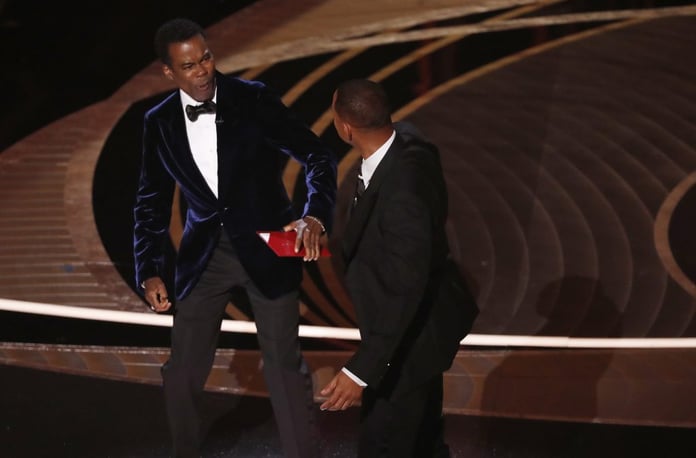 Chris Rock takes on the infamous cheeked pony live

