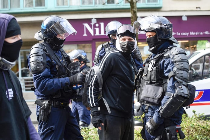 Clashes between protesters and police have resumed in France News

