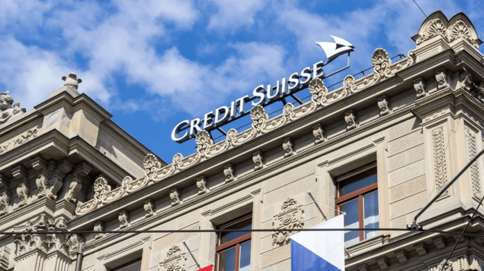  Credit Suisse is in trouble.  Is it true that it will crash

