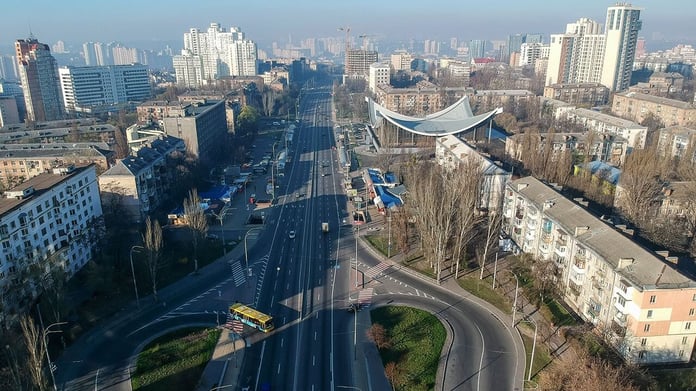 Gagarin Avenue in kyiv was renamed in honor of Ukrainian cosmonaut Kadenyuk

