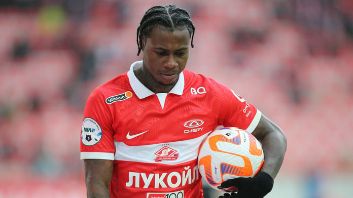 Quincy Promes scores Spartak Moscow's 100th goal

