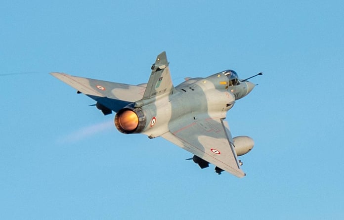 Ukrainian pilots are already learning to fly the French Mirage 2000

