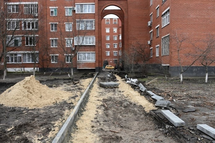 Landscaping work is underway in seven microdistricts of Stary Oskol, Belgorod region

