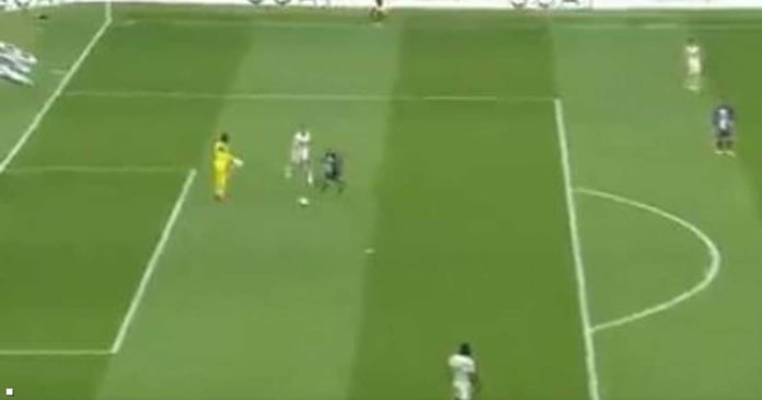 Video.. Mbappe scores one of the strangest goals and ignites the stands

