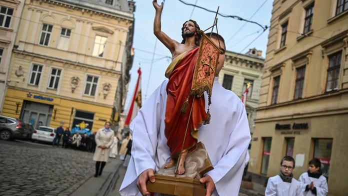 How Catholics Around the World Celebrated Easter

