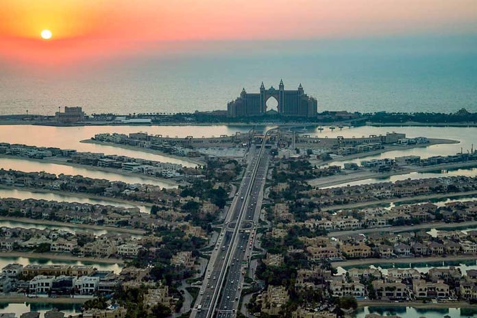 In the United Arab Emirates, a sandy plot on the island of Jumeirah has been sold for 34 million dollars

