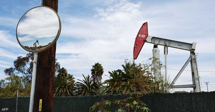 Oil set to record longest streak of weekly losses in 2023

