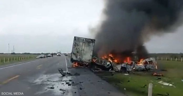 Video.. A terrible accident kills 13 people in Mexico

