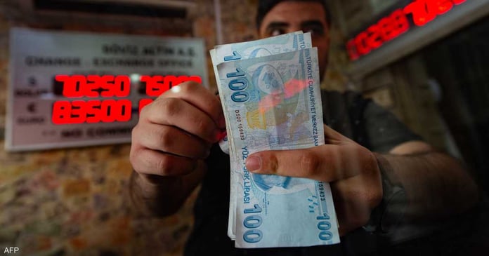 Turkish lira suffers losses as elections head for a second round

