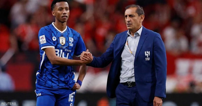 Al-Hilal Saudi Arabia accepts the departure of its trainer... and asks for the help of its son

