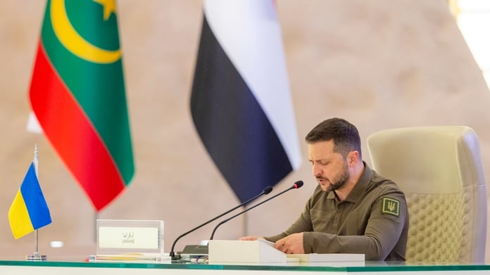 Zelensky calls for support from Arab League summit

