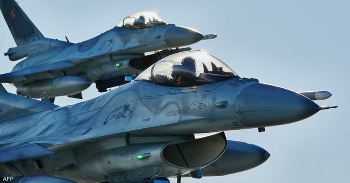 Two sources: Biden agreed to train Ukrainians on the F-16

