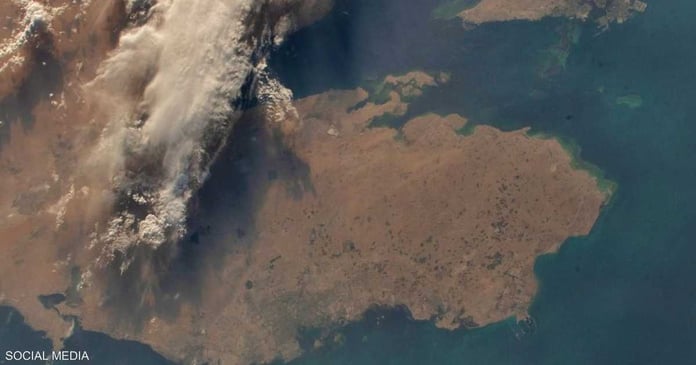 Sultan Al Neyadi posts photo of Bahrain and Qatar from space

