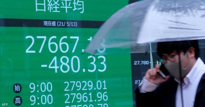The Tokyo Stock Exchange falls on the wave of profit taking and the US debt crisis

