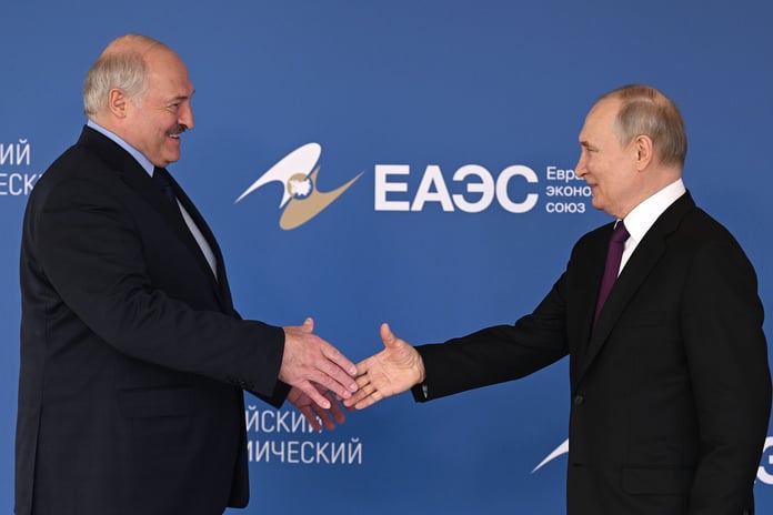 Lukashenko: EAEU started in Putin's kitchen News

