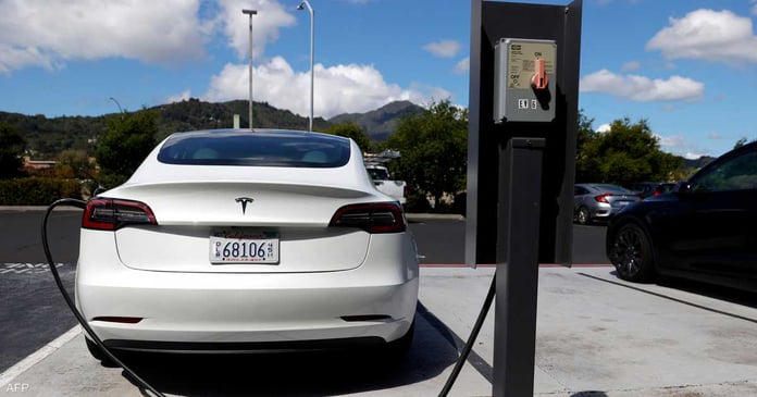 Tesla will allow Ford electric cars to use its chargers in 2024

