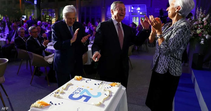 On its 25th anniversary, the European Central Bank pledges to reduce inflation

