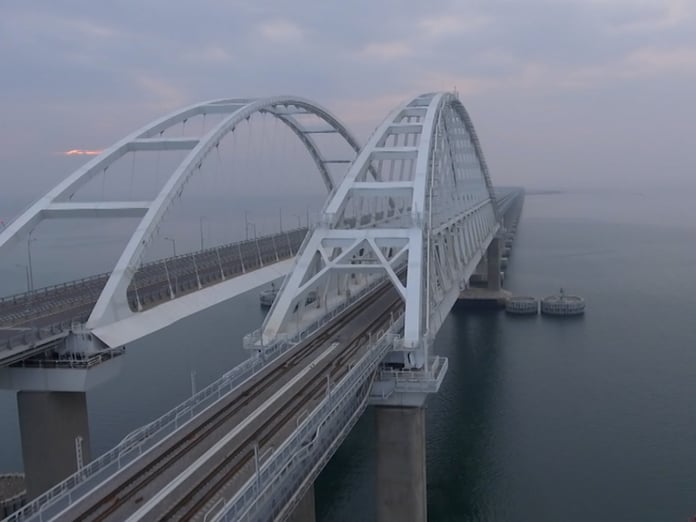 how Russian engineers built the Crimean Bridge despite skeptics

