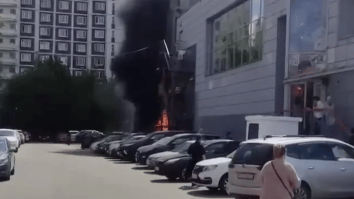  A fire broke out at the crossroads in southern Moscow.  The media reported the explosion

