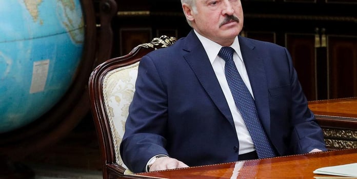 Lukashenka did not appear at the Flag Day celebration, but left a congratulation


