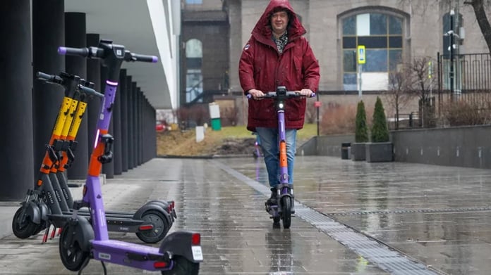  The Federation Council has proposed banning electric scooters on city streets.  What other restrictions do the authorities want to introduce?

