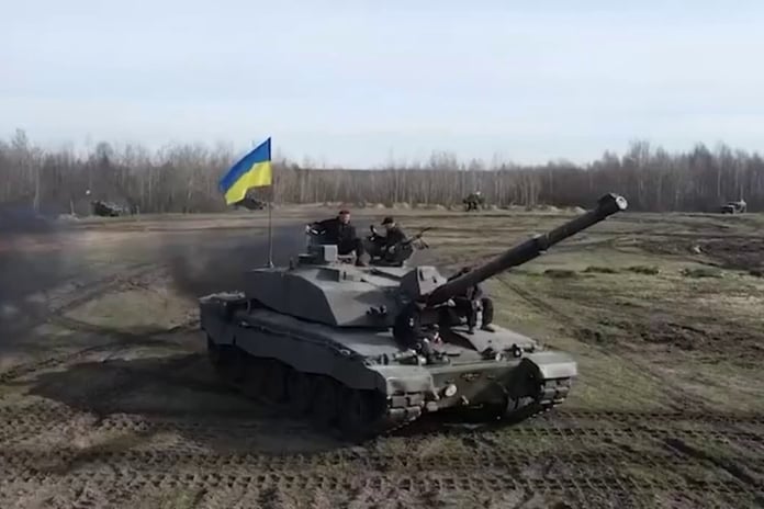 The Russian army will burn Challenger 2 tanks in Ukraine

