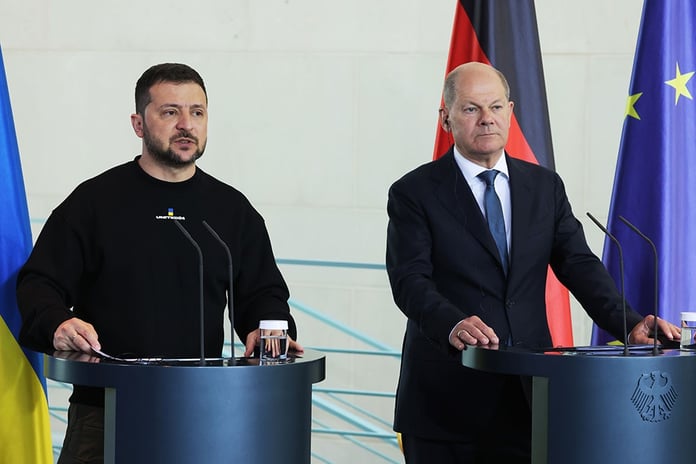 Zelensky, in a meeting with Scholz, asked Berlin for the supply of fighter jets and issued an ultimatum for peace Fox News

