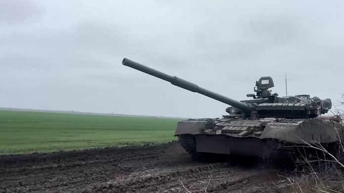 mass production of T-90 tanks in Russia is a problem for the West

