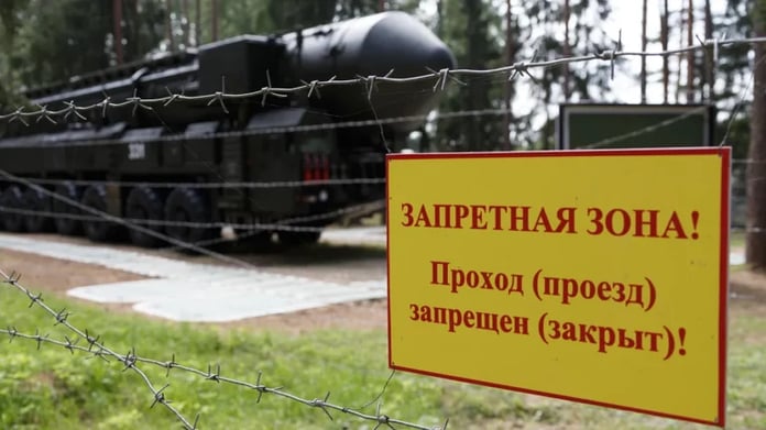 the decision to use nuclear weapons stationed in Belarus belongs to Russia

